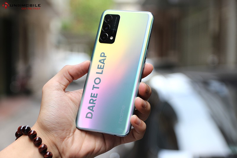realme q3 pro carnival