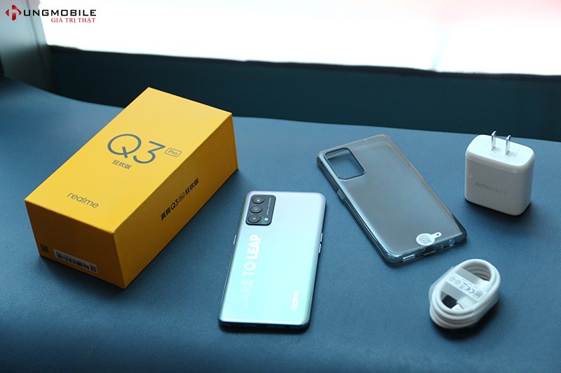 realme q3 pro carnival