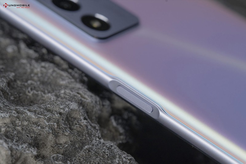 die-n-thoa-i-realme-q3s-gia-re-12