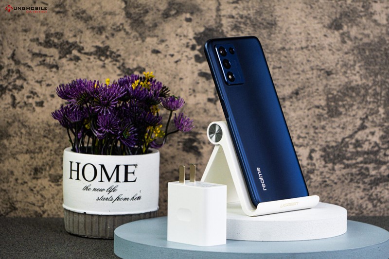 die-n-thoa-i-realme-q3s-gia-re-4
