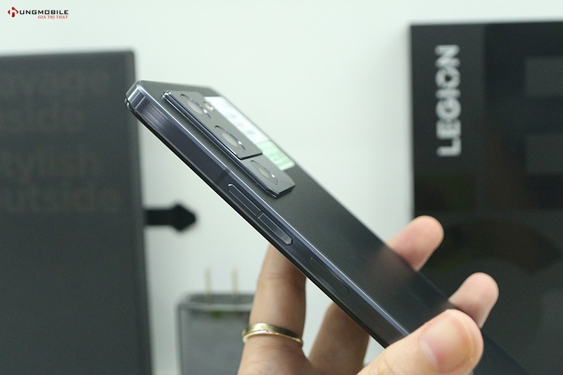 lenovo-legion-y70-gia-re-6