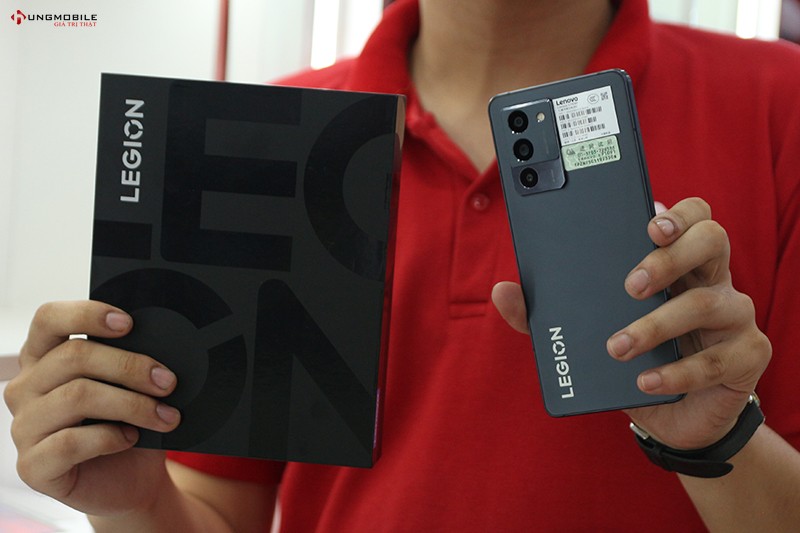 lenovo-legion-y70-gia-re2