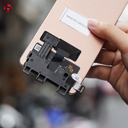 realme-manhinh-hungmobile-2-3