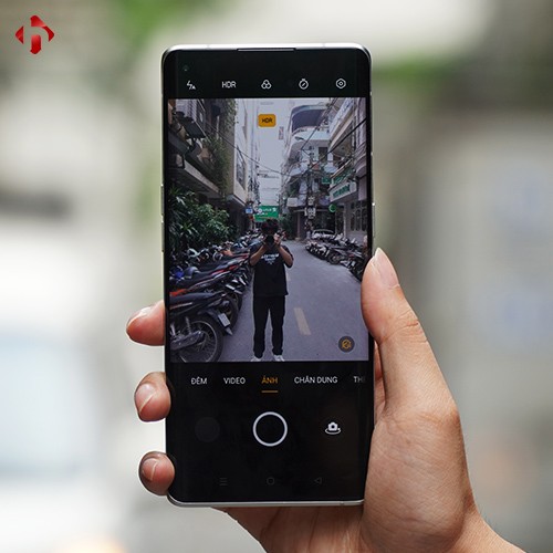realme-master-explorer-hungmobile-1