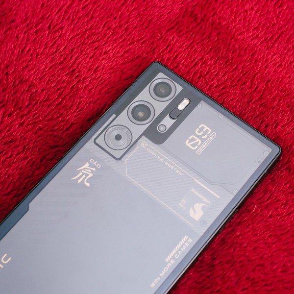 nubia-red-magic-9-pro-2