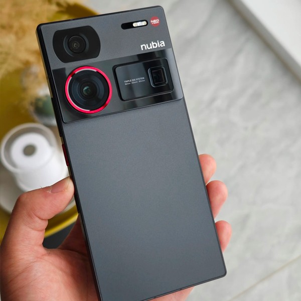 nubia-z60-ultra-5g-gia-re-2