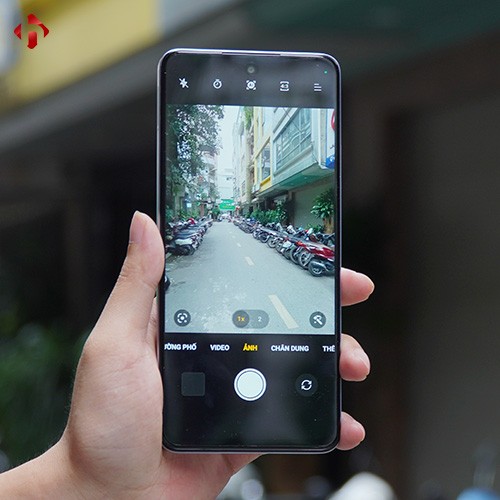 Realme V50