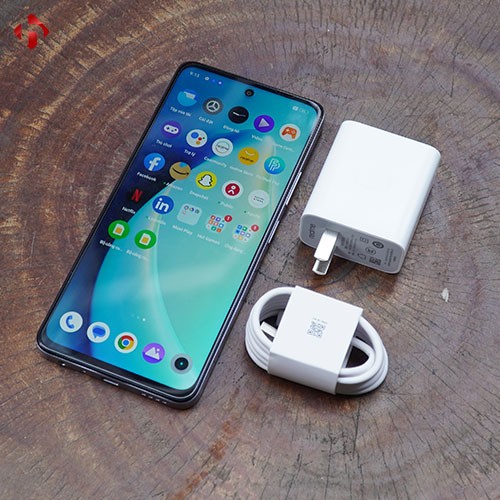 Realme V50