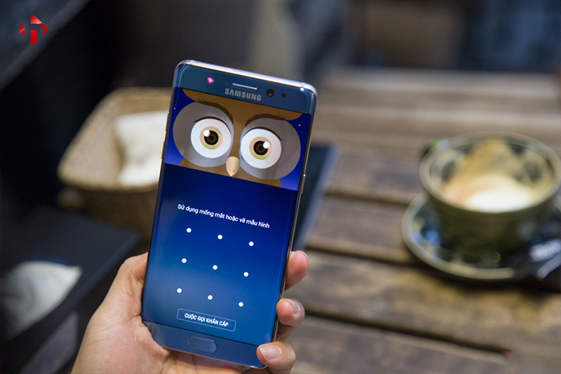 Cảm biến mống mắt trên Galaxy Note FE