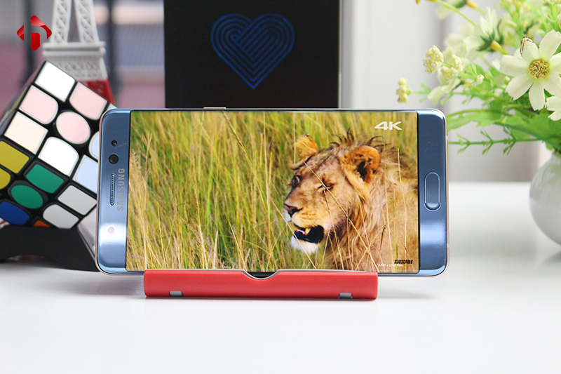 Màn hình của Galaxy Note Fan Edition