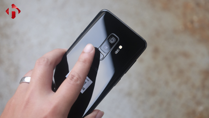 Camera sau S9 Plus