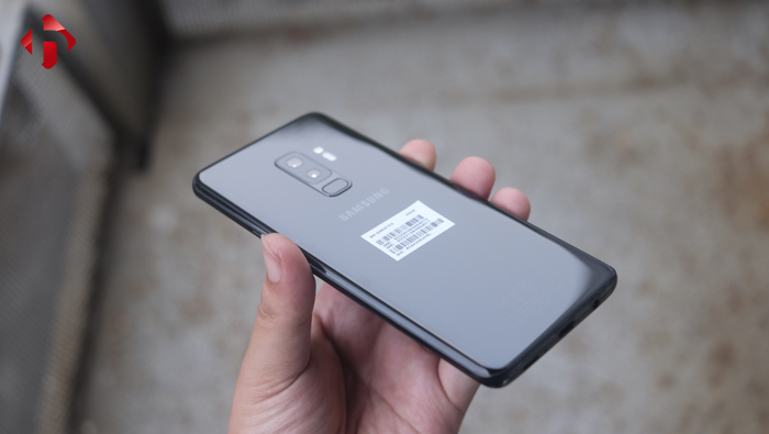Mặt sau Galaxu S9 Plus