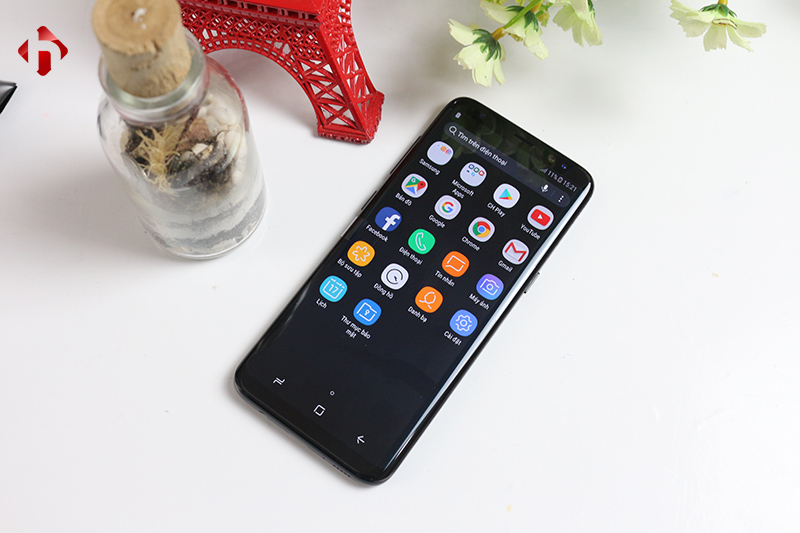 Cấu hình mạnh mẽ với chip S835