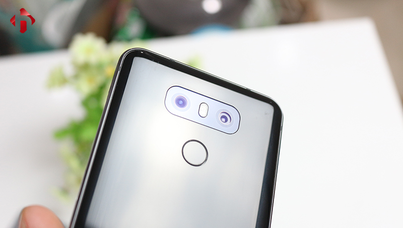 Camera sau LG G6