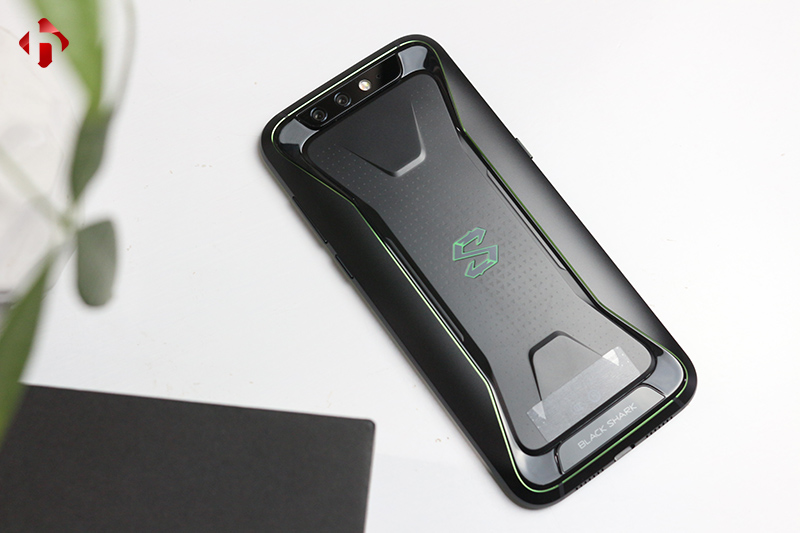 Mặt sau Go998 Black Shark giá rẻ
