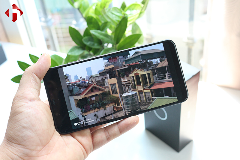 Camera trước của Go998 Mi 8