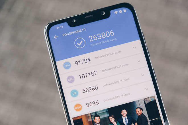 Hiệu năng trên pocophone f1