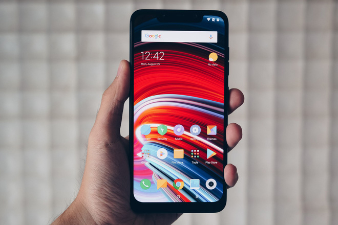 Màn hình của pocof1