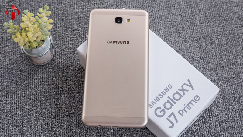 Mặt sau 39Go99 J7 Prime